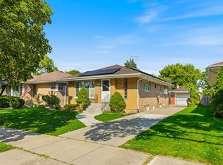 9043 Birch Ave, Morton Grove, IL 60053