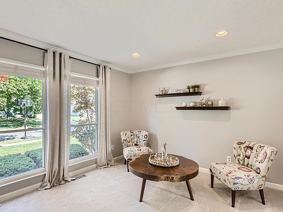 4th image of 4893 Hedge Row Ct