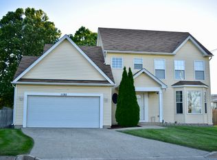 1180 Austin Ave, Aurora, IL 60505