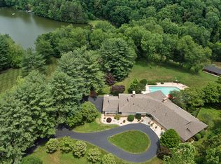 11208 Sorrel Ridge Ln, Oakton, VA 22124