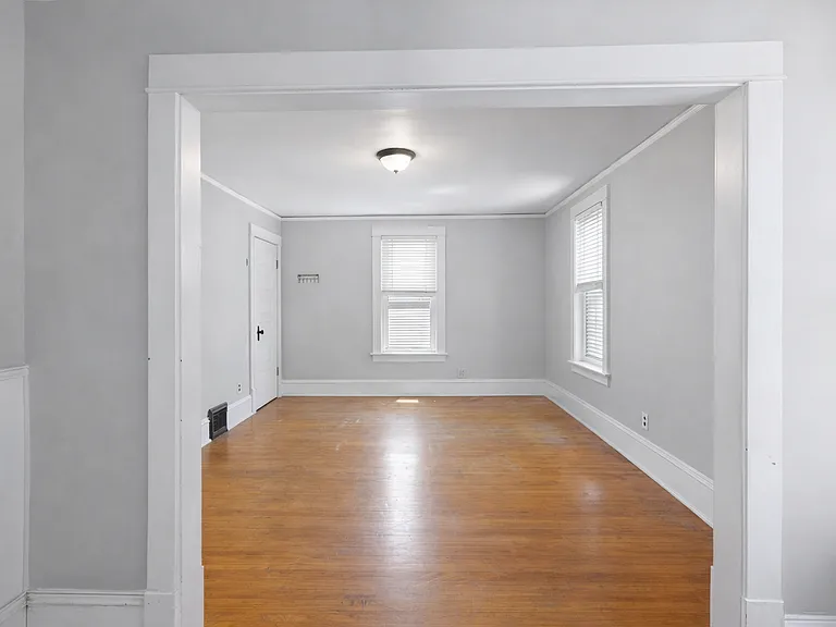 346 Cleveland Ave N — Photo 10