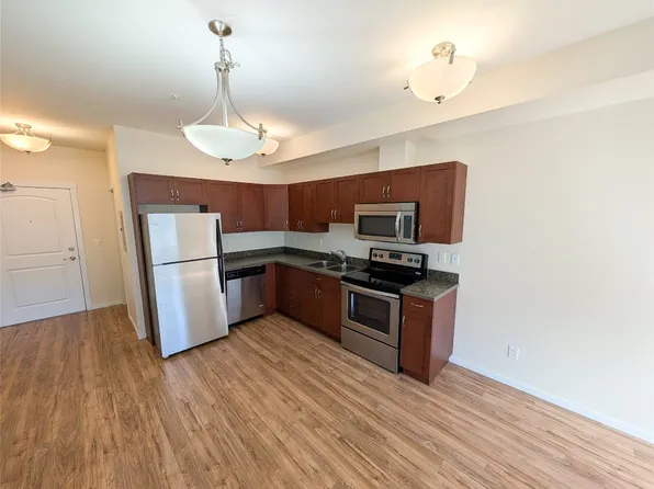 429 Saint Paul St #209, Kamloops, BC V2C 2J7