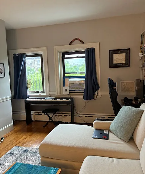 1065 Beacon St #6 — Photo 6