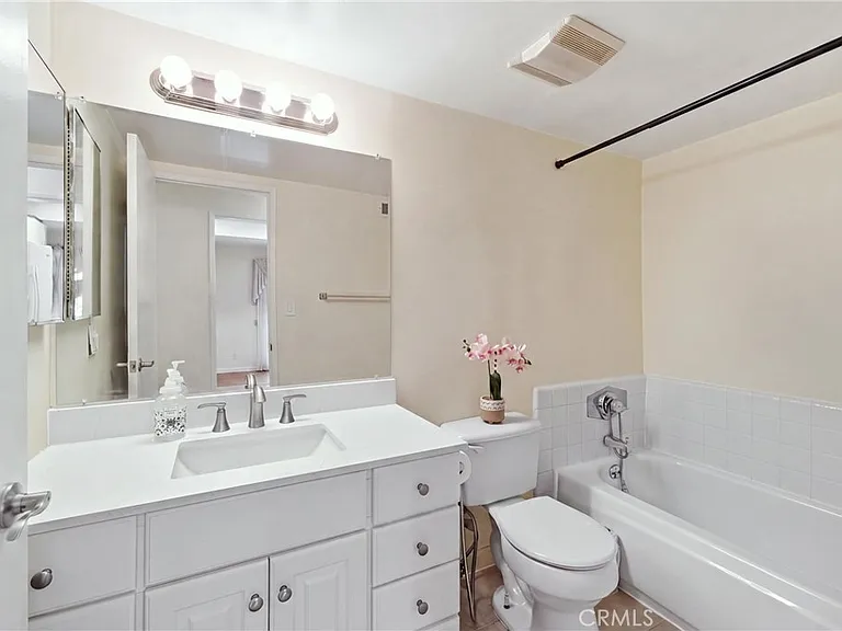 965 S Idaho St #1 — Photo 14