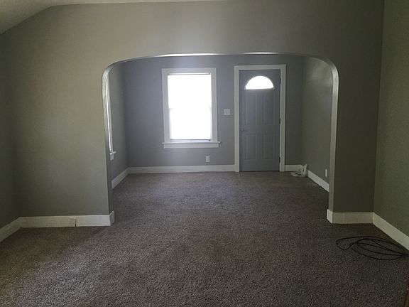 3rd image of 7135 Aylesworth Ave