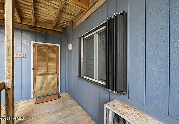 4th image of 2210 New River Inlet Road Unit 252