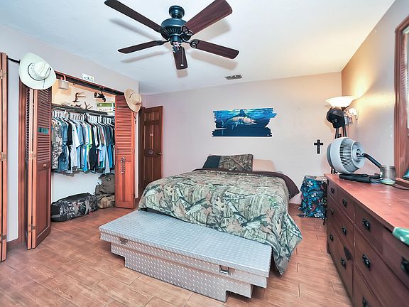 5th image of 7285 Briar Oak Dr