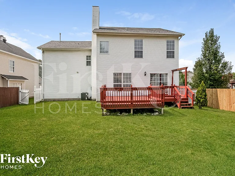 6005 Monroe Xing — Photo 15
