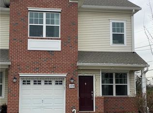 172 Savoth Ln, Colonia, NJ 07067
