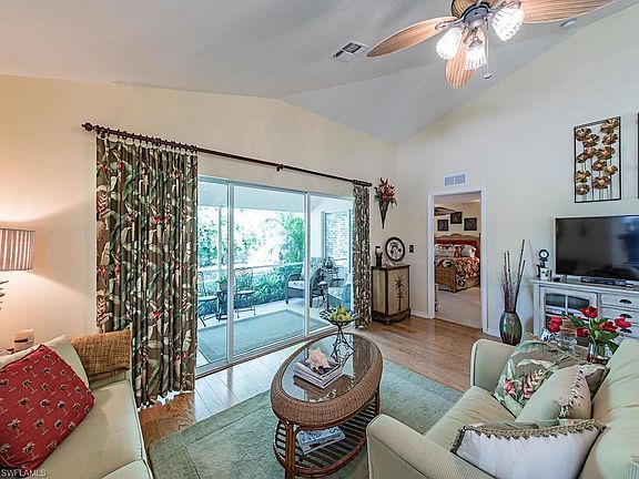 3rd image of 4894 Europa Dr