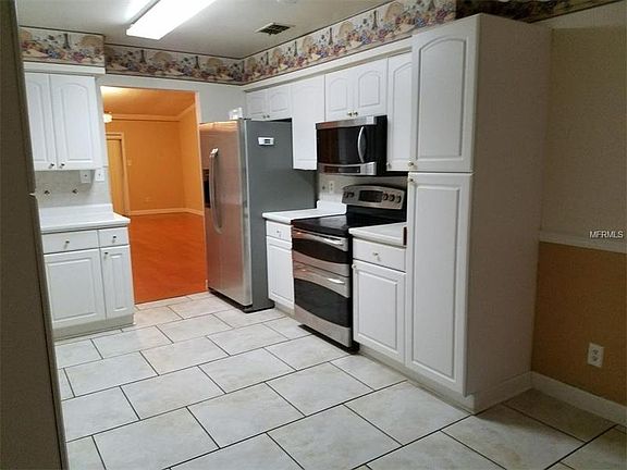 3rd image of 1796 Lakeview Village Dr