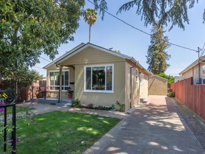 2841 Devonshire Ave, Redwood City, CA, 94063