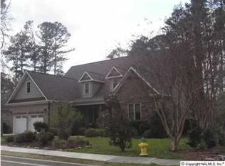 1713 Weymouth Ln NW, Huntsville, AL 35806