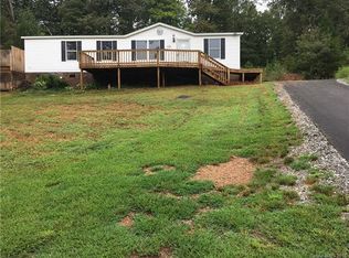 5552 Hidden Oaks Dr, Bessemer City, NC 28016