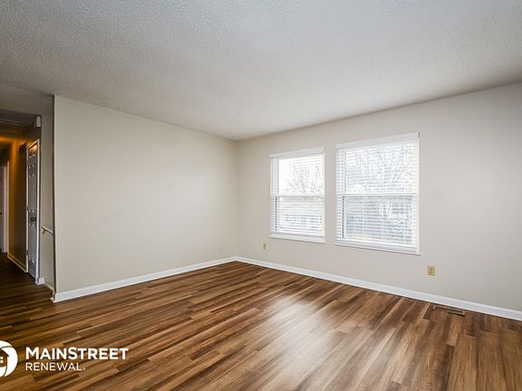 5th image of 2225 White Ash Ct