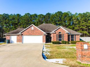 190 Creekwood Dr, Huntington, TX 75949