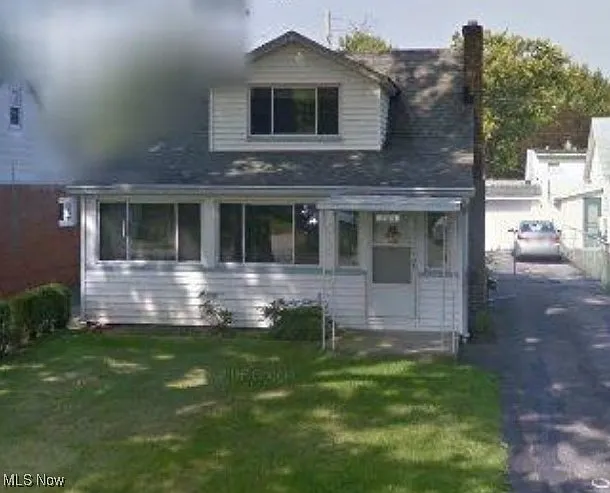 762 E 349th St photo 1