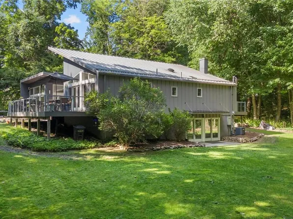 122 Smith Ridge Road, South Salem, NY 10590