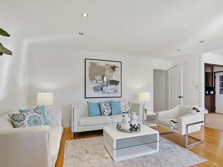 22081 Caroline Dr #1 — Photo 4