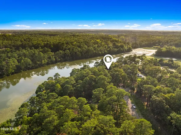 3581 Lake Shore Drive SW, Shallotte, NC 28470