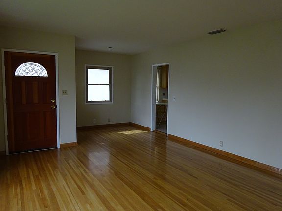4th image of 5517 Cochin Ave