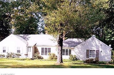 1st image of 75 Easton Ln