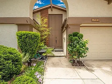 3 bed, 1648 sqft, $4,850 — Photo 2