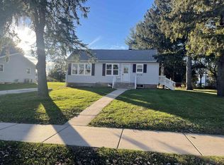 846 N Adams St, Lancaster, WI 53813