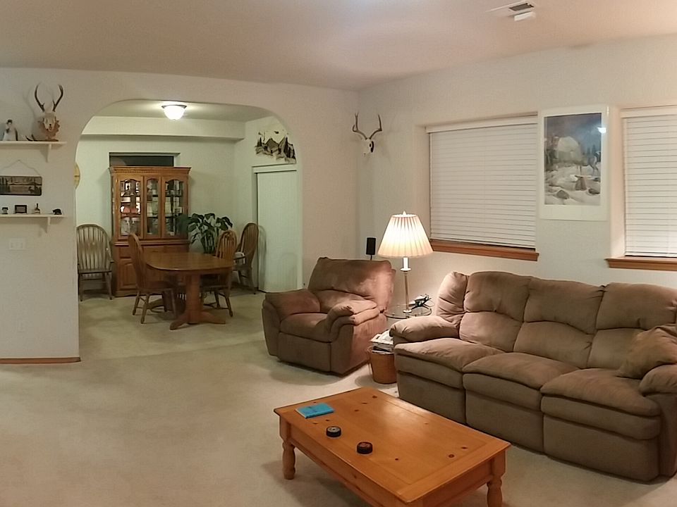 Family, Dining, Kitchen 