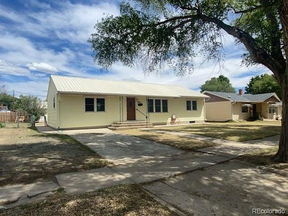 2nd image of 426 Poplar Avenue