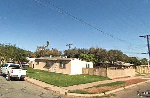 1st image of 800 Circle Dr