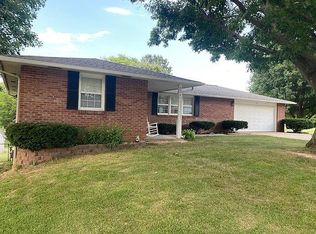 526 Goodson Dr, Jackson, MO 63755