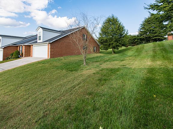 2nd image of 275 Blackfoot Way