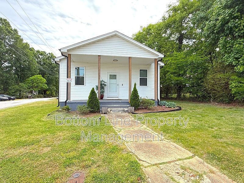 1st image of 641 Central Dr NW