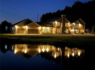 25808 SW Cowherd Rd, Lees Summit, MO 64064