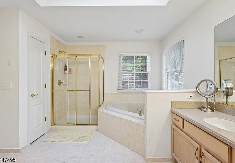 8 Pring Ct — Photo 24