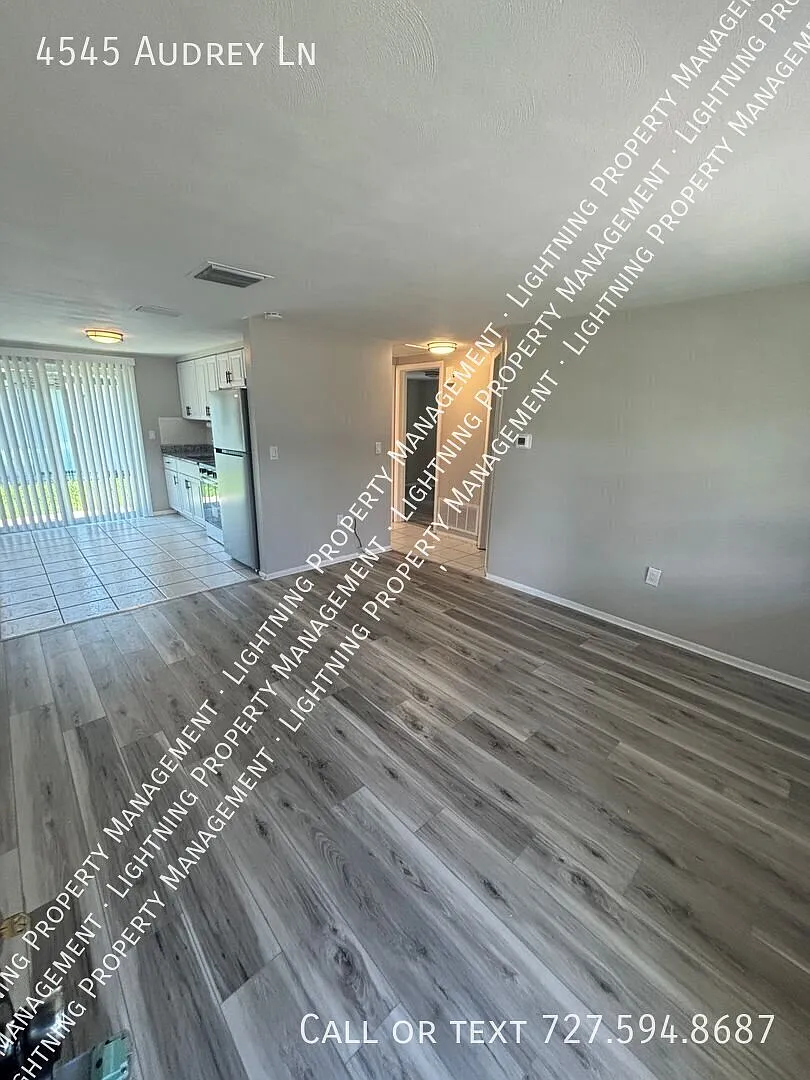 Renovated 2 Bedroom in quiet community — Photo 1