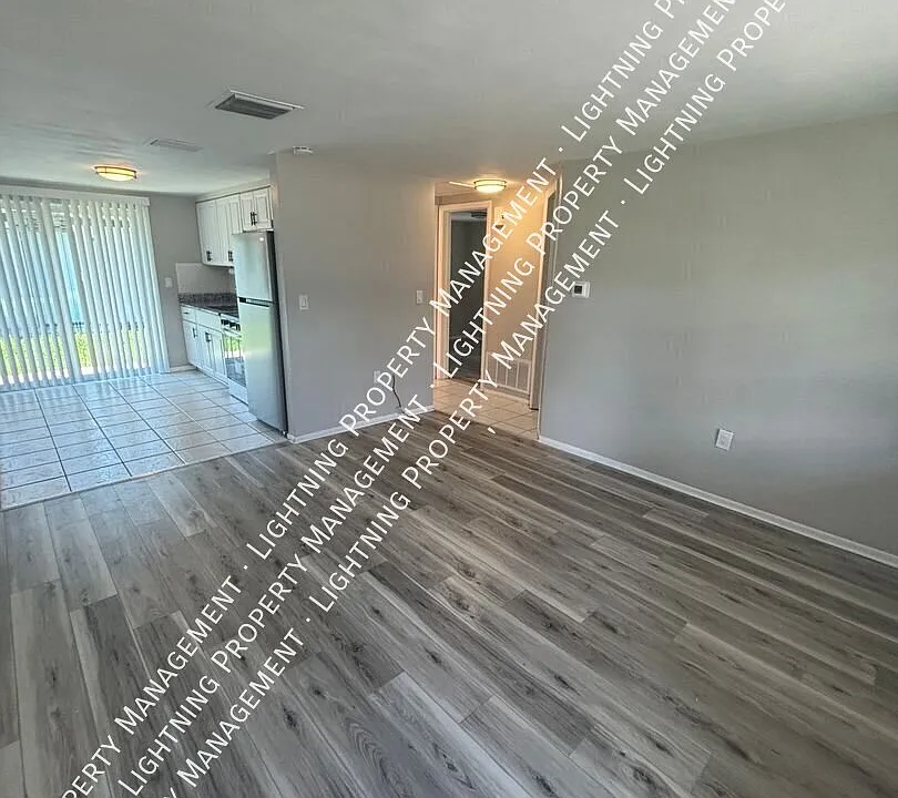 4545 Audrey Ln