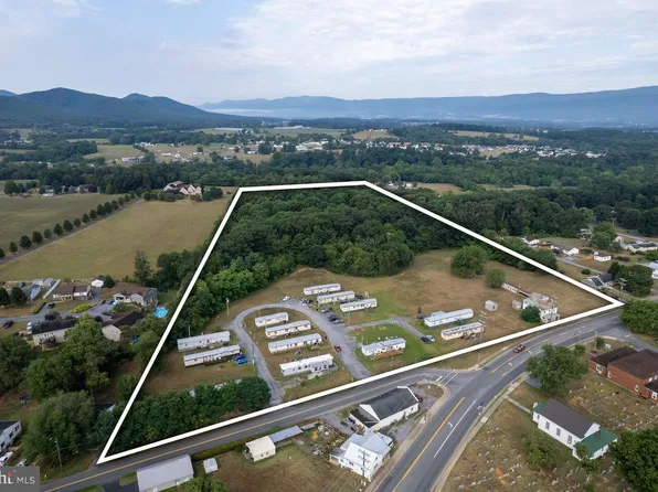 773 W Main St, Stanley, VA 22851