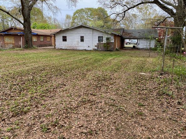 315 J C Killingsworth Dr