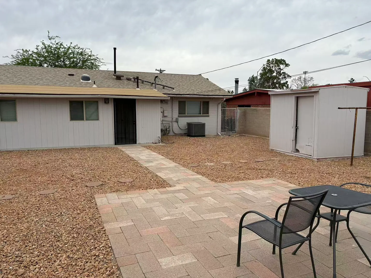3 bed, 1800 sqft, $1,900 — Photo 3