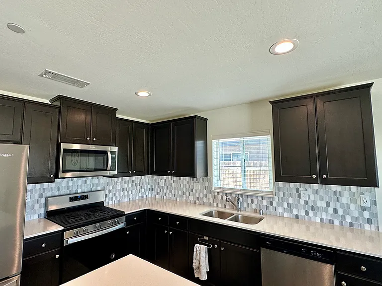 525 Mallard Dr — Photo 10