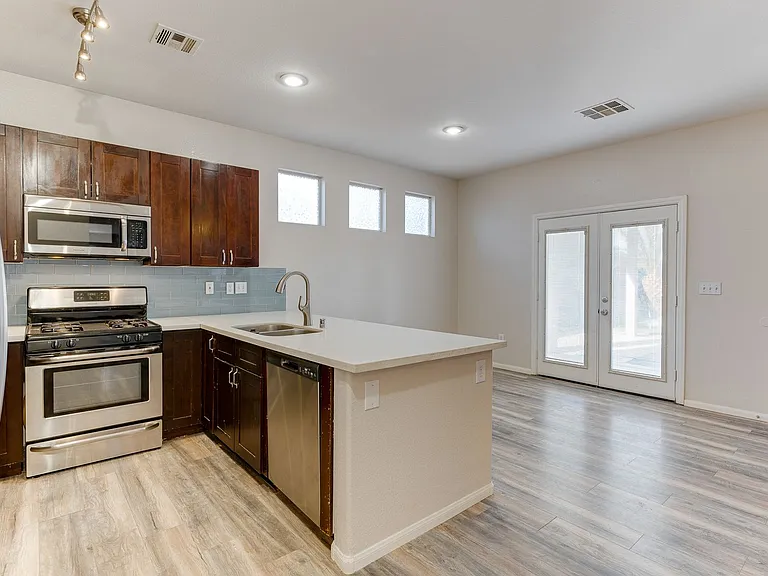 860 Viento Del Montagna Ave — Photo 16