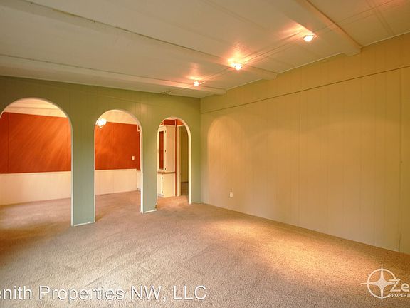 3rd image of 4014 NE 50th St
