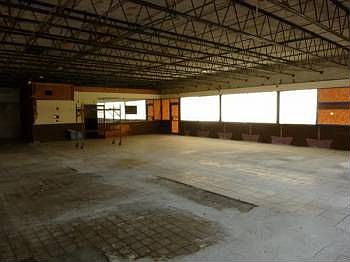 3rd image of 4949 N State Road 7
