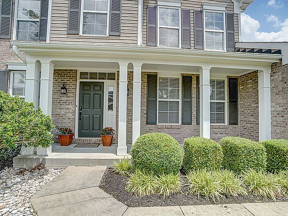 3rd image of 8604 Marais Dr