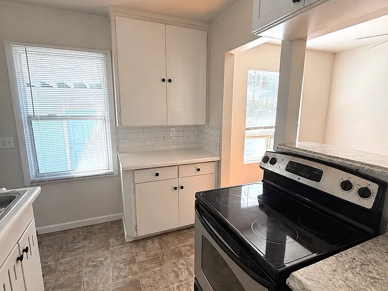 504 Barth Ave #504 — Photo 9