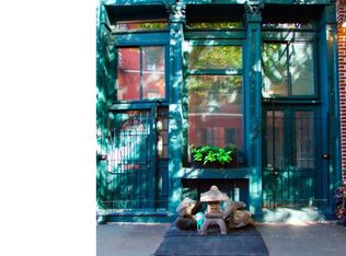 243 Race St, Philadelphia, PA 19106