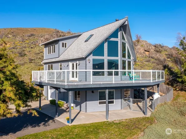 213 Pinnacle Place, Chelan, WA 98816