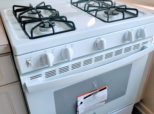 34 Hampton Ct #A, Maywood, NJ 07607